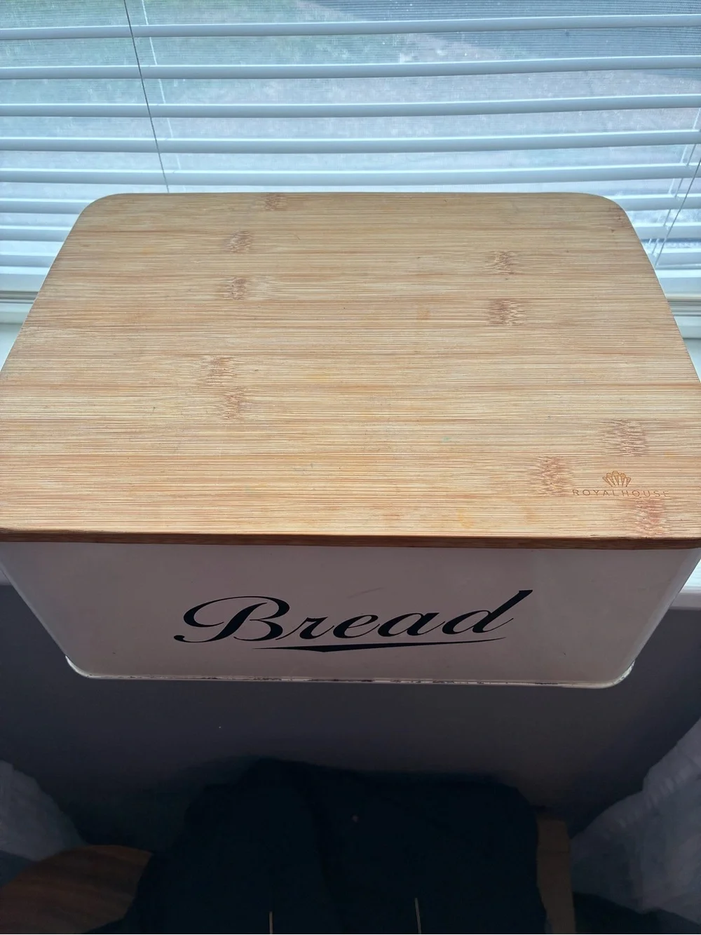 White Bread Box with Natural Wood Lid - Stylish Kitchen Storage